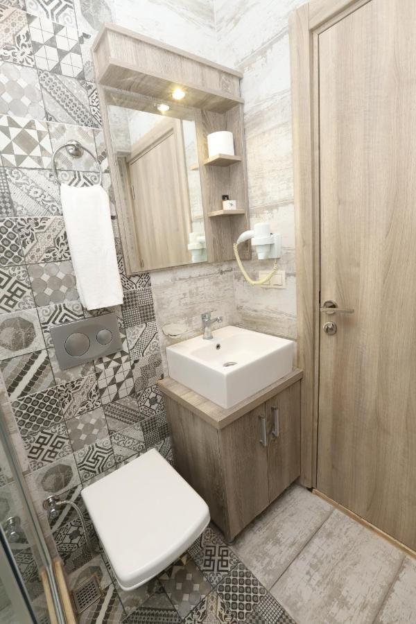Street61 Apart Hotel Sarigerme Bagian luar foto