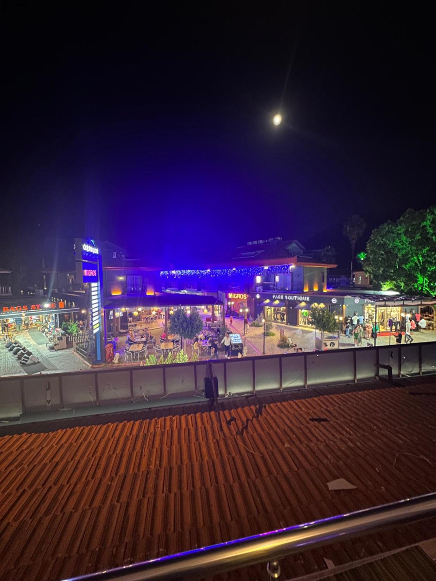 Street61 Apart Hotel Sarigerme Bagian luar foto